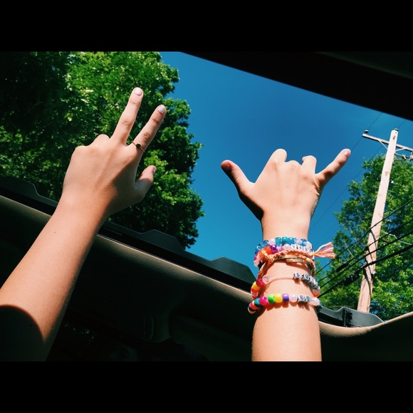 Meet your Posher, Hallie - Picture 1 of 1